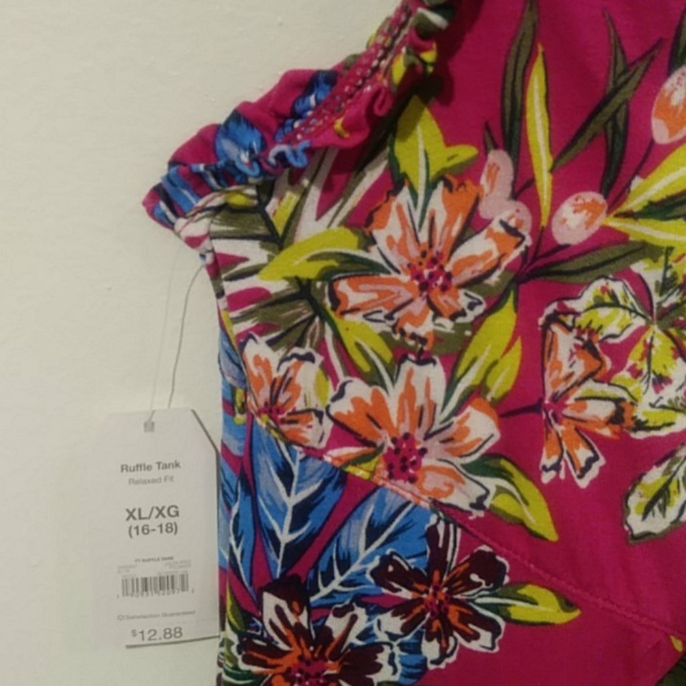 🔥Sale🔥Time and True Women's floral tank top - Picture 5 of 7